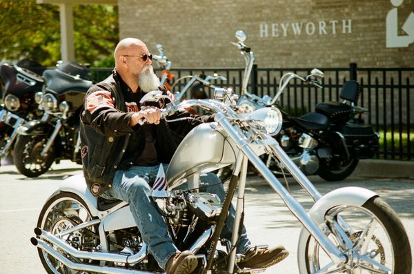 Utiliser un gilet de sécurité pour votre chien : ce que vous devez savoir